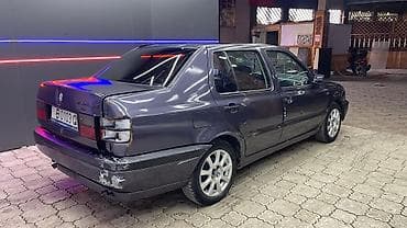 дорого: Volkswagen Vento: 1995 г., 1.8 л, Механика, Газ, Седан — 2