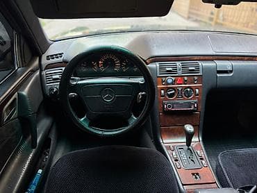 hell: Mercedes-Benz E-Class: 1996 г., 3.2 л, Автомат, Бензин, Седан — 9