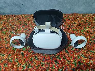 Meta Quest 2: Очки виртуальной реальности Meta Quest 2. Два контроллера движения — 2