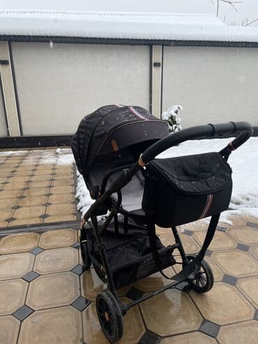 Коляска, цвет - Черный