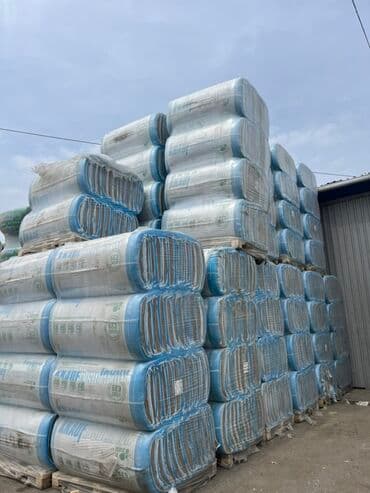 каменная вата: Широкие рулоны теплоизоляционного материала, обернутые в прозрачную — 1