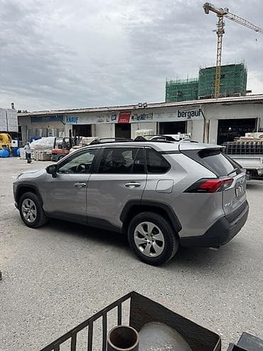 Продажа авто: Toyota RAV4: 2019 г., Автомат, Бензин, Кроссовер — 4