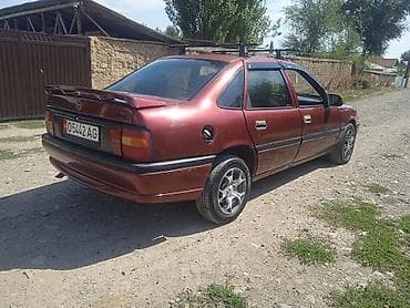 кызыл октябрь: Opel Vectra: 1993 г., 2 л, Кол менен иштөөчү, Бензин, Седан — 3