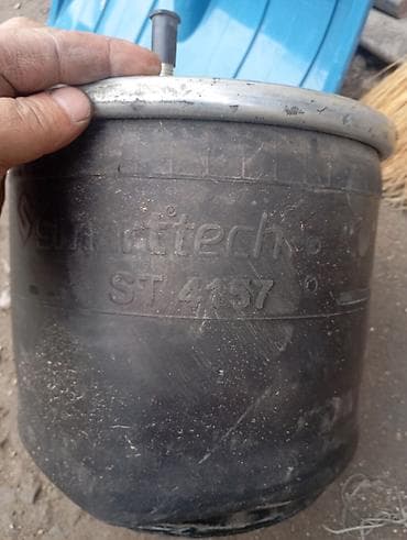 сканиа: Подушка для грузовиков,и топливный насос ашпиай скания бу в рабочем — 2