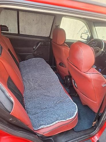 компрессор для колес: Volkswagen Vento: 1994 г., Седан — 4