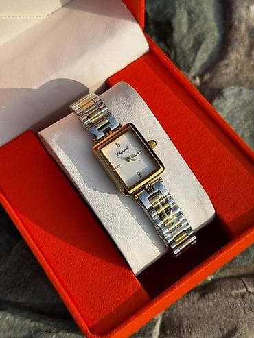 Женские наручные часы Chopard - Корпус прямоугольной формы с