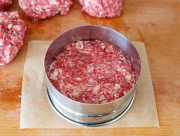 Азык-түлүктөр: Готовые мясные котлеты для бургеров Котлеты для бургеров говядина — 2