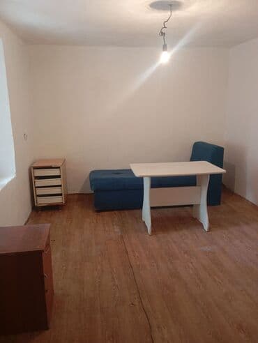 сдаю времянку учкун: 50 м², 2 комнаты, Подвал, погреб, Забор, огорожен — 3