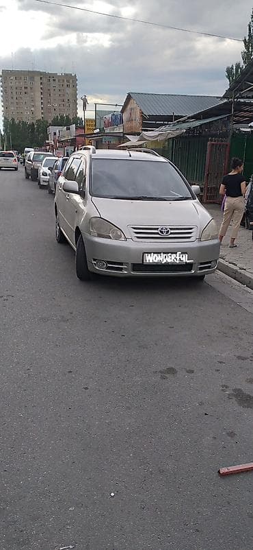 Toyota Avensis Verso: 2002 г., 2.4 л, Автомат, Бензин, Минивэн — 6