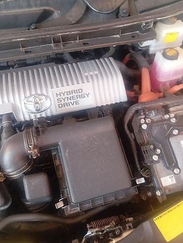 byd e2 2023: Toyota Prius: 2011 г., 1.8 л, Автомат, Гибрид, Лифтбек — 4