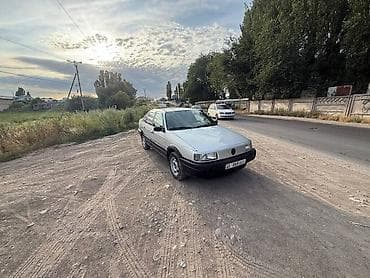 Транспорт: Volkswagen Passat: 1990 г., 1.8 л, Механика, Бензин, Седан — 1