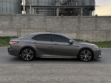 prius 30: Toyota Camry: 2018 г., 2.5 л, Автомат, Гибрид, Седан — 3