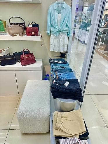 di store: Бутик, 19 м², Бета Сторес-2, С ремонтом, Действующий, С оборудованием — 2