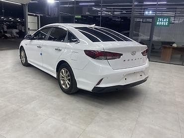 Продажа авто: Hyundai Sonata: 2019 г., 2 л, Автомат, Газ, Седан — 4