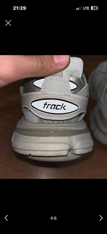 travis scott: Кроссовки Balenciaga Track, цвет — белый/ мОЛОЧНЫЙ. - Брендинг — 4