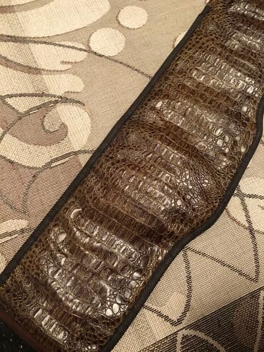 коврик для стола: Турманиевый пояс 32000 реальному клиенту уступим . В рабочем — 6