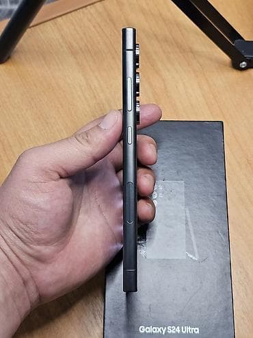 tab s: Samsung Galaxy S24 Ultra, Б/у, 512 ГБ, цвет - Черный, 1 SIM, eSIM — 8