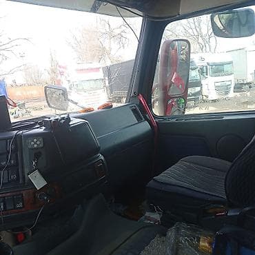 daf xf: Тягач, Volvo, 2002 г., Тентованный — 6