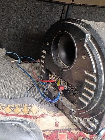 купить корпус: Автомобильный активный сабвуфер Gelong (цилиндрический корпус) - — 2