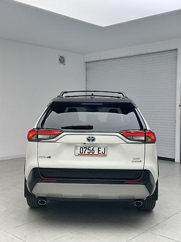 byd e2 2023: Toyota RAV4: 2022 г., 2.5 л, Автомат, Гибрид, Кроссовер — 6