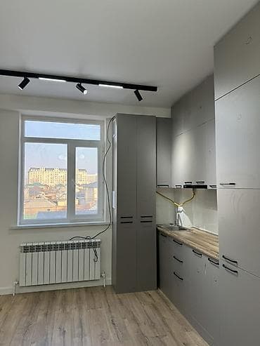 Кыймылсыз мүлк: Гагарин/Садыков көчөсүнөн (Ак-Өргөөнүн башталышы) 1 бөлмөлүү студия — 1