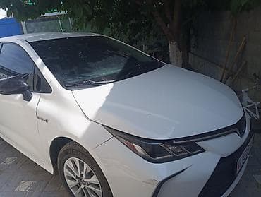 8: Toyota Corolla: 2021 г., 1.8 л, Автомат, Гибрид, Седан — 4