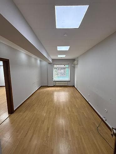 английский квартал бишкек: Аренда офисов, 200 м², В жилом комплексе, 1 линия, С отдельной кухней, С отдельным входом — 2