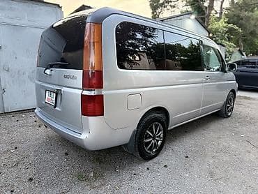 Унаа сатуу: Honda Stepwgn: 2002 г., Бензин — 6