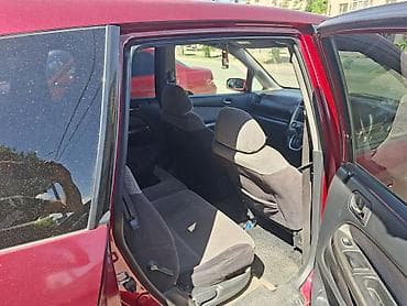 Honda Stream: 2001 г., Вэн/Минивэн — 7