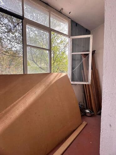 продаю квартиру по улице советская донецкая саманчина: 3 комнаты, 77 м², Индивидуалка, 3 этаж — 23