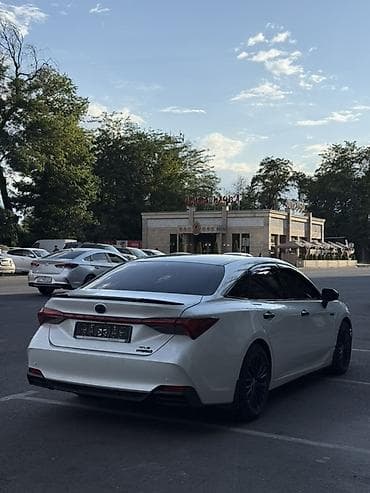 4runner 2017: Toyota Avalon: 2021 г., Гибрид, Седан — 4