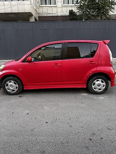 Toyota Passo: 2004 г., 1.2 л, Автомат, Бензин, Хэтчбэк — 3