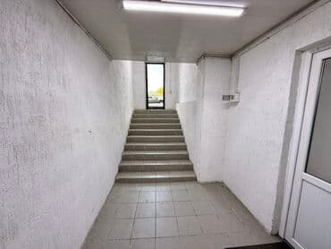 продается цокольное помещение микрорайон сары челек: Продаю Офис 179 м², Без ремонта, Без мебели, Многоэтажное здание, Цокольный этаж этаж — 3