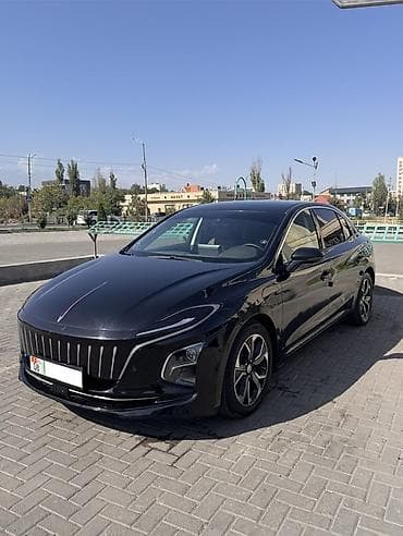 e star: BYD E2: 2021 г., Электромобиль, Седан — 2