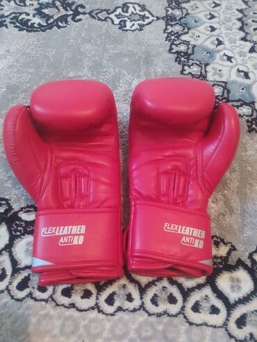 мяч для художественной: Боксерские перчатки Clinch Flex Leather Anti-KO - Тип: тренировочные — 1