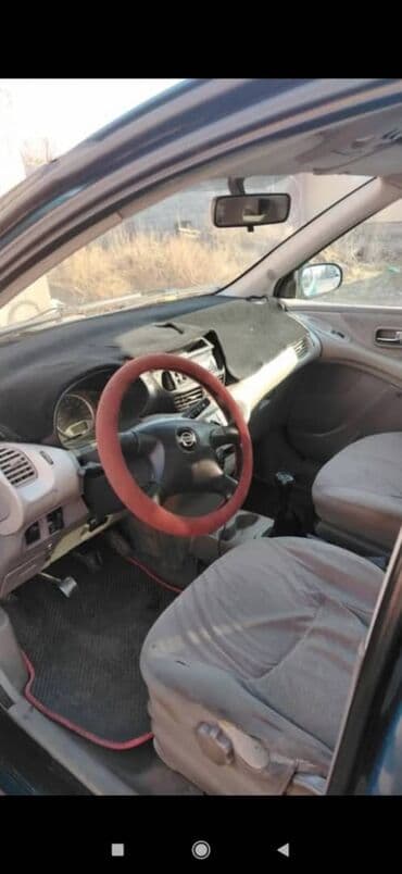 нива жаны: Nissan Tino: 2002 г., 1.8 л, Механика, Газ, Хетчбек — 3