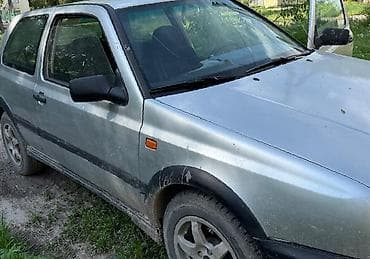 авто в такси: Volkswagen Golf: 1992 г., 1.8 л, Ручные, Бензин, Хэтчбэк — 2