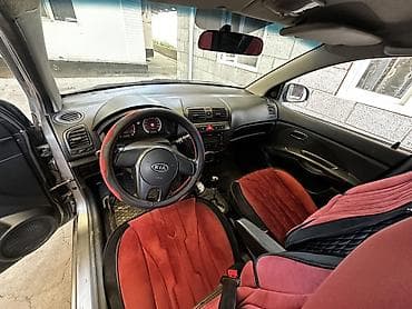 kia stonic 2019: Kia Picanto: 2010 г., 1 л, Автомат, Бензин, Хэтчбэк — 8