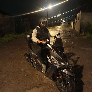 dio af27: Скутер/максискутер городского типа пробег:3000 - Современный дизайн с — 2