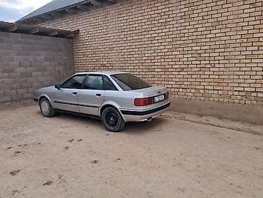 Транспорт: Audi 80: 1992 г., Седан — 4