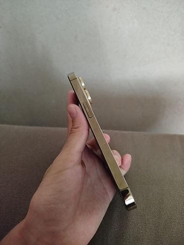телевизор смарт тв: IPhone 14 Pro, цвет Gold - Дисплей 6.1", OLED Super Retina XDR с — 3