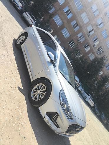 Продажа авто: Hyundai Sonata: 2020 г., 2 л, Автомат, Газ, Седан — 5