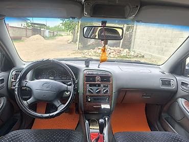 Транспорт: Toyota Avensis: 2000 г., 1.8 л, Механика, Бензин, Лифтбек — 4