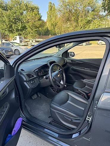 спойдер: Chevrolet Spark: 2019 г., 1 л, Автомат, Бензин, Хэтчбэк — 10