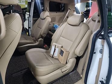 carnival машина: Kia Carnival: 2019 г., Автомат, Минивэн — 10