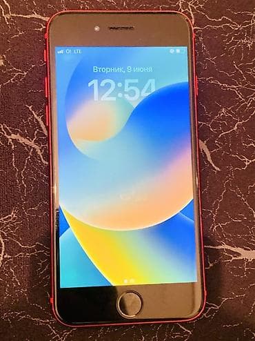 вйфон 8: IPhone 8, Б/у, 64 ГБ, Красный, Чехол, 100 % — 1