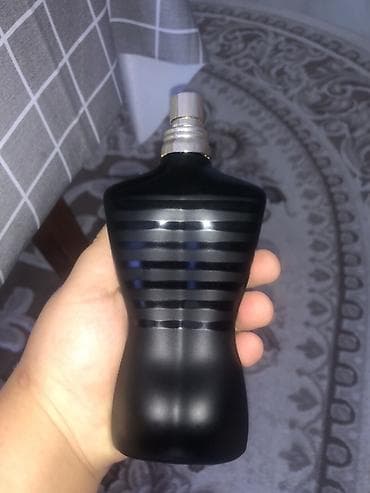 эссенс мужской парфюм: Мужской фирменном флаконе-«торсе» матово‑черного цвета с глянцевыми — 5