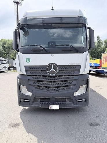 Тягач, Mercedes-Benz, 2017 г., Тентованный