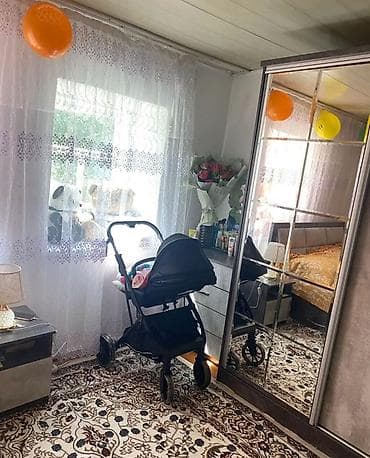 Үй жана бакча: Купе шкаф, Күзгүсү менен — 3