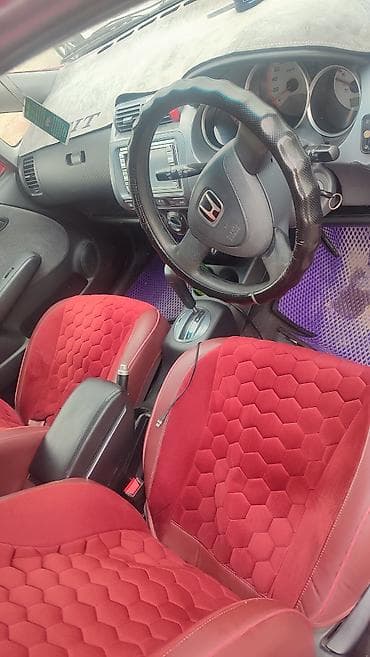 Транспорт: Honda Fit: 2004 г., 1.3 л, Автомат, Хэтчбэк — 3